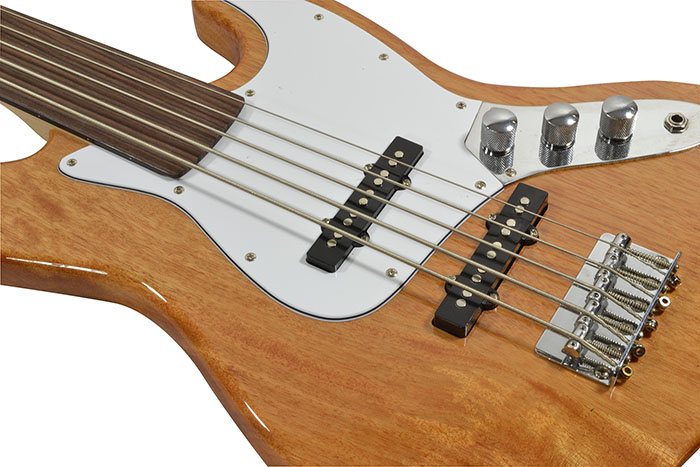 тюнер бас гитары 4. тюнер бас гитары 4. 5 string bass. тюнер для гитары ibanez. тюнер бас гитары 4.