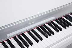 NUX NCK-330 Digital Piano with 88 Hamm 