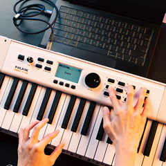 NUX NEK-110 Portable Keyboard 61 Key - 